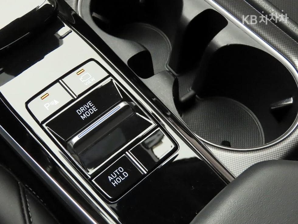 Хюндай Соната (DN8)2.0 Sensuous Premium Plus - 11