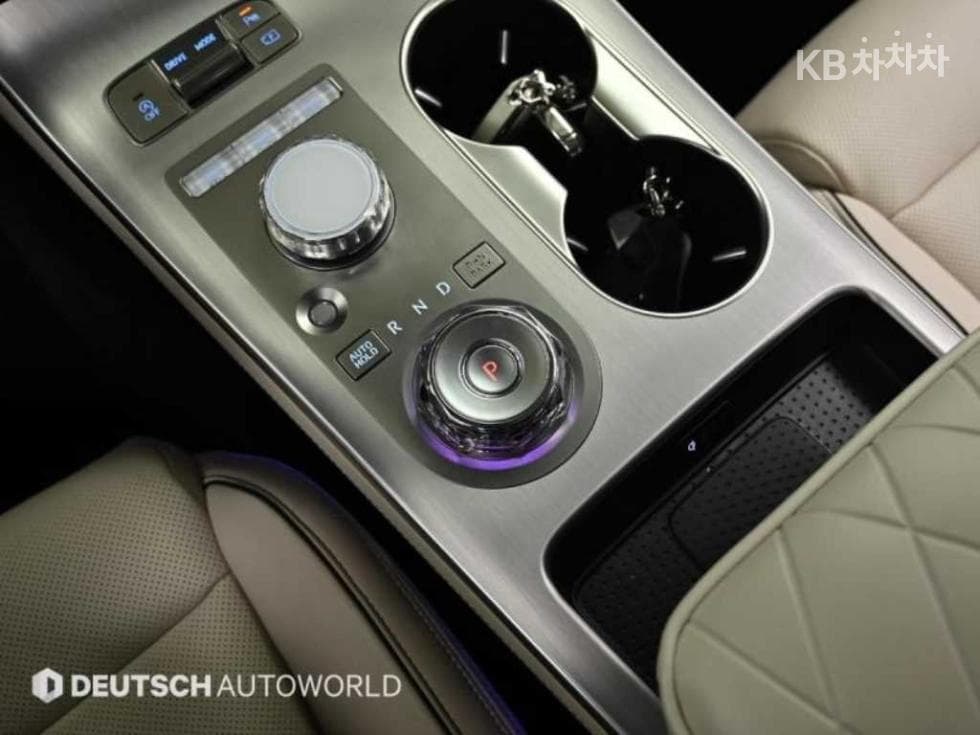 Дженезис GV70Бензин 2.5T 2WD - 9