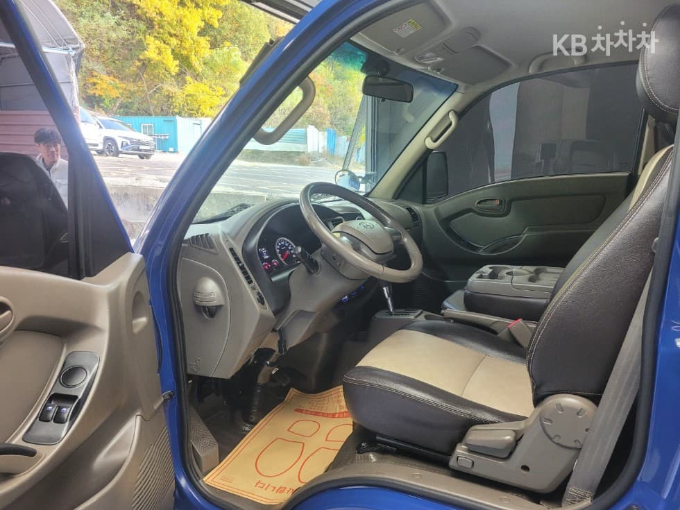 Хюндай Porter 2Удължено междуосие Двойна Кабина CRDi Smart - 8