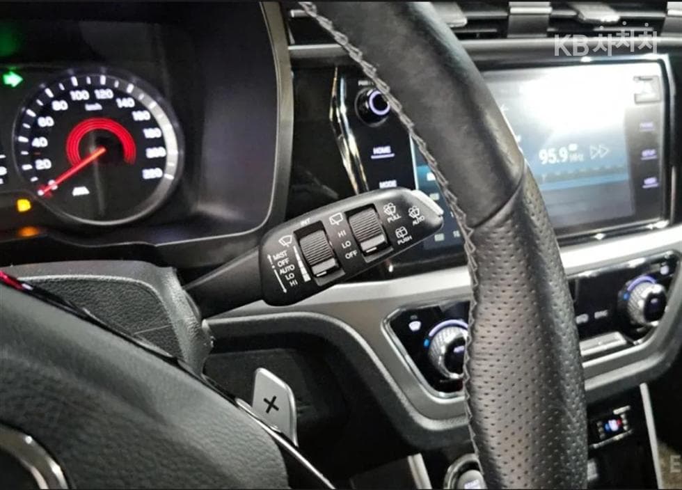 КейДжи Мобилити 뷰티플 코란도1.5 GDi Turbo 4x4 C5 Plus - 19