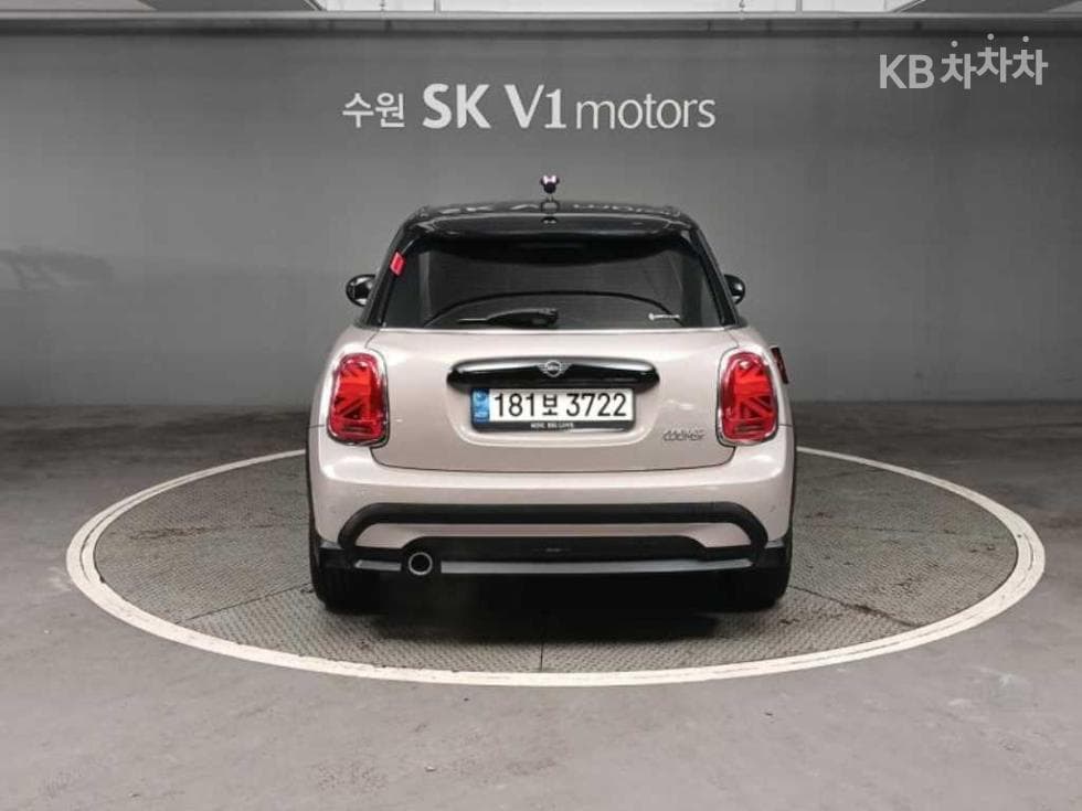 Mini Cooper 5-door1.5 Classic Plus Launch Pack - 3
