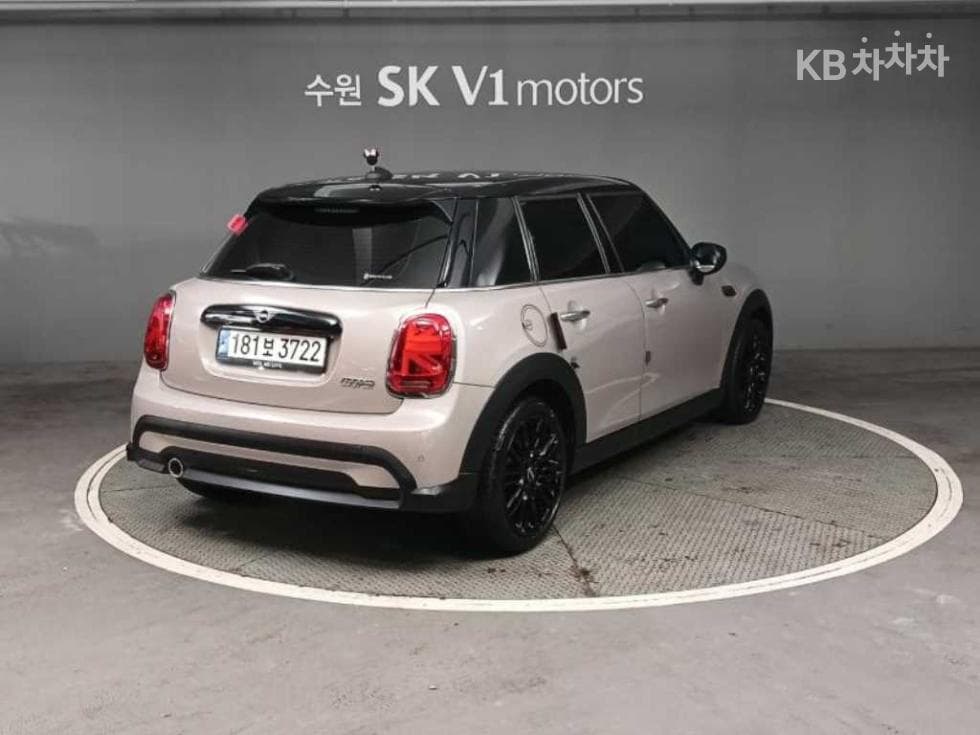 Mini Cooper 5-door1.5 Classic Plus Launch Pack - 5