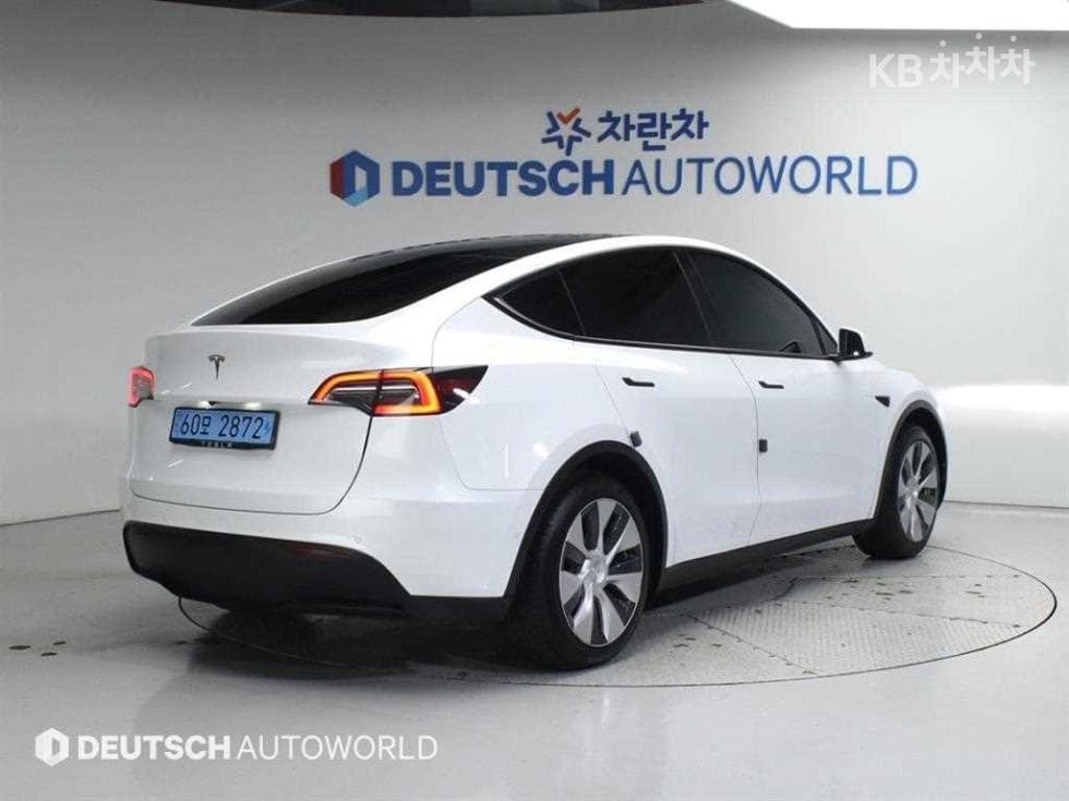 테슬라 Model YStandard Range - 2