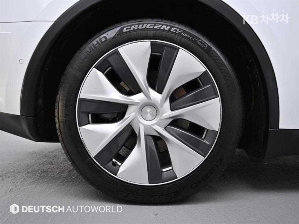 테슬라 Model YStandard Range - 5