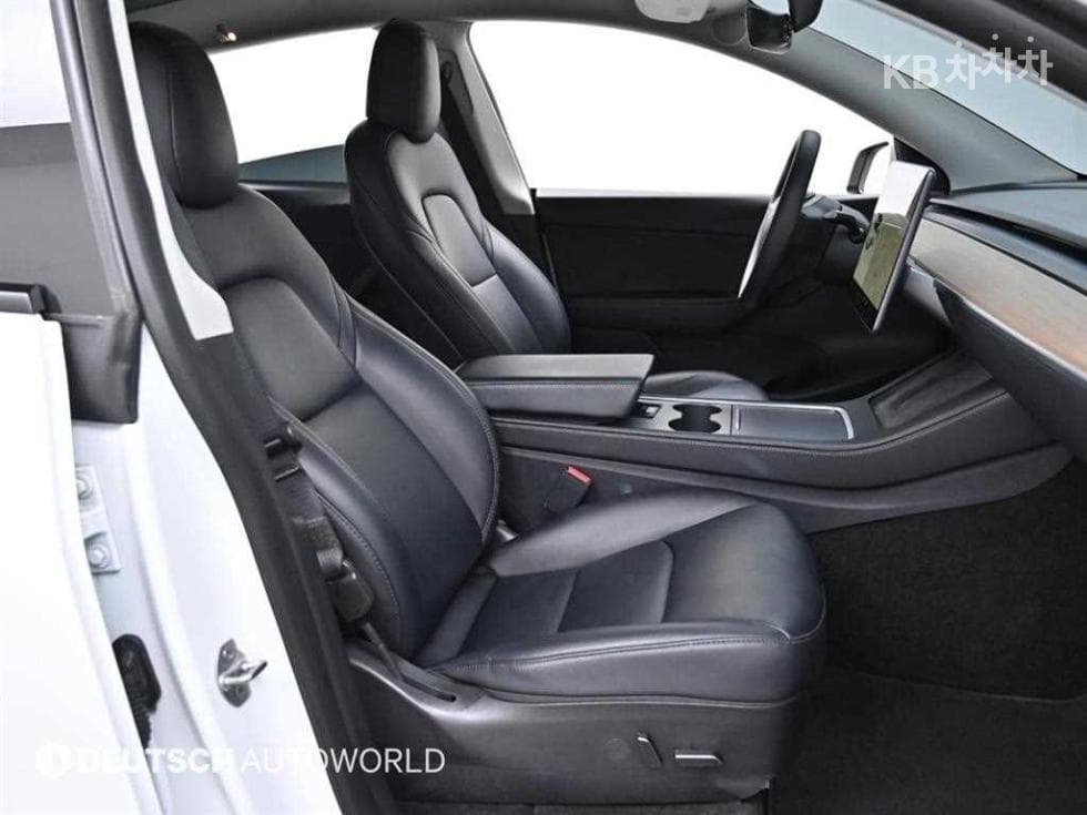 테슬라 Model YStandard Range - 10