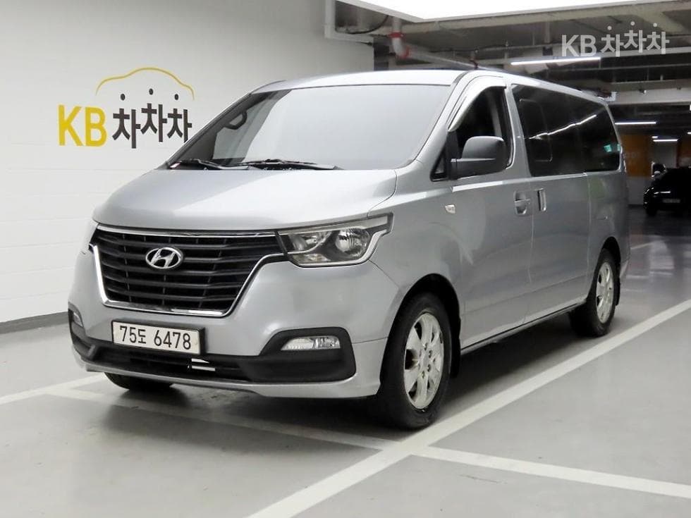 Хюндай The New (фейслифт) 그랜드 Star렉스 LPi 12-местен Смарт - Image 1