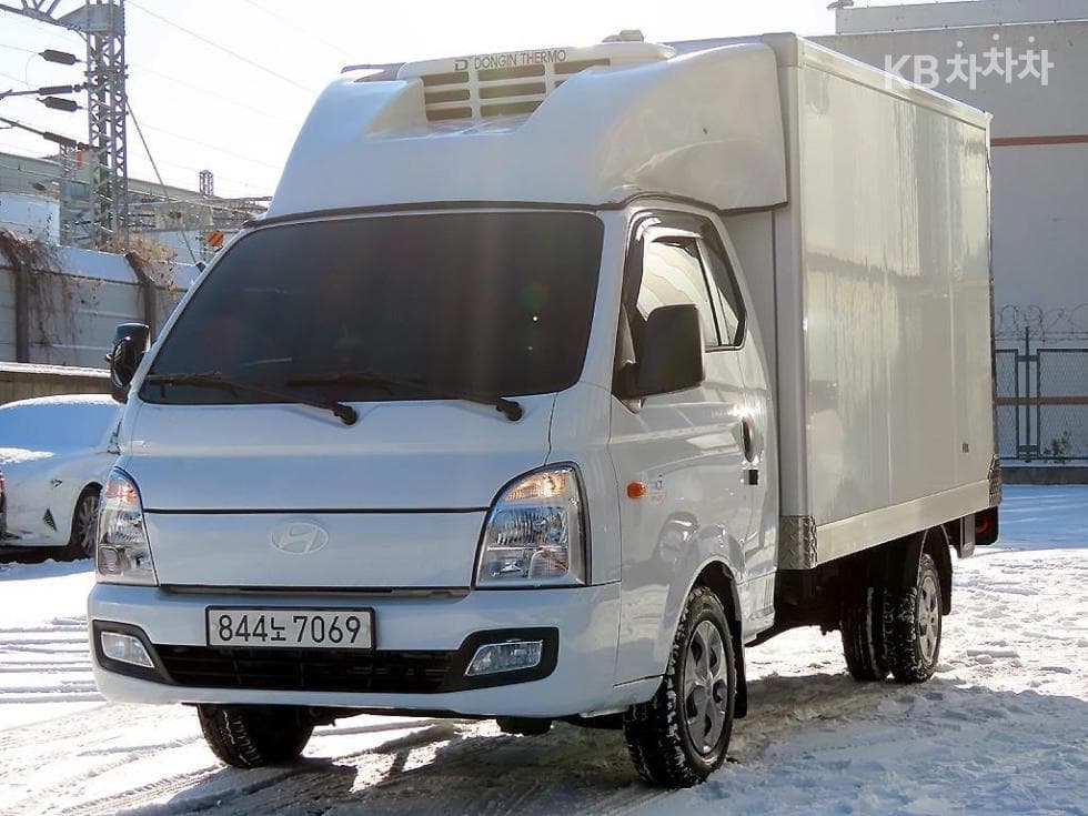Hyundai Porter 2 LPG 하이냉동Top (Cargo)차 Extra Long Super Cab Smart - Image 1
