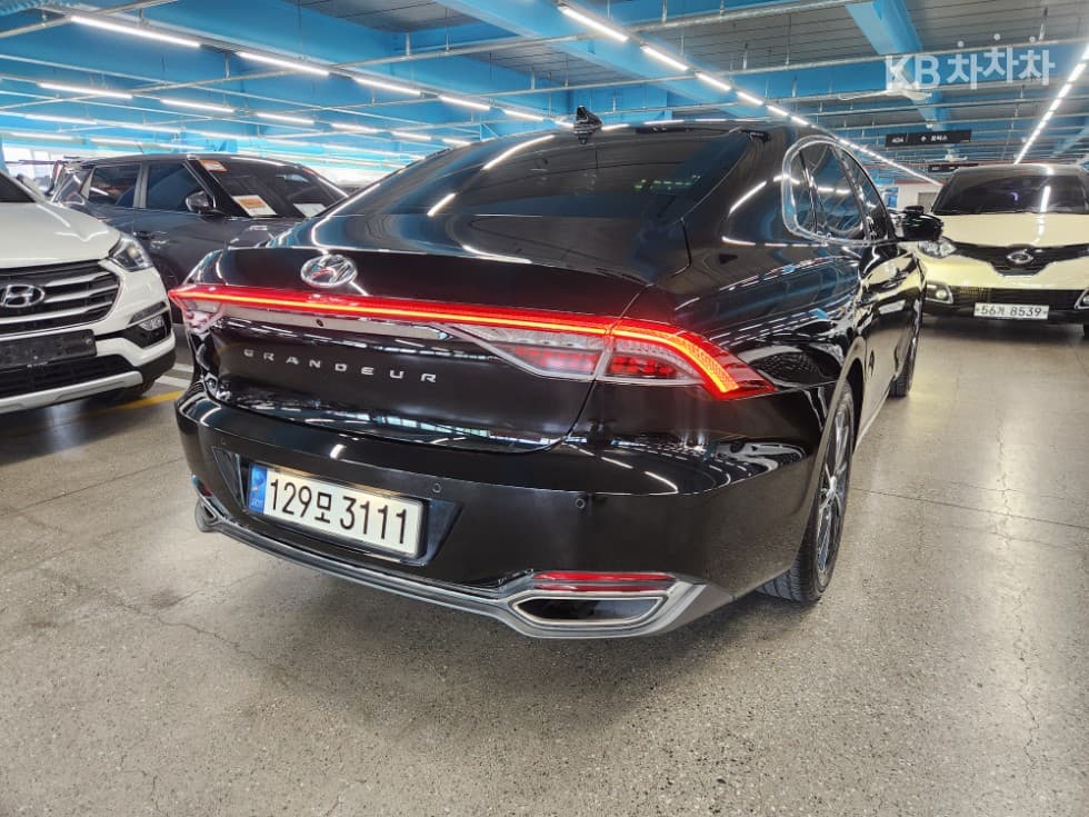 Хюндай The New (фейслифт) Grandeur (Azera)2.5 Exclusive - 4