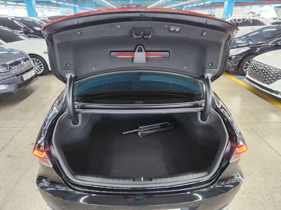 Хюндай The New (фейслифт) Grandeur (Azera)2.5 Exclusive - 11