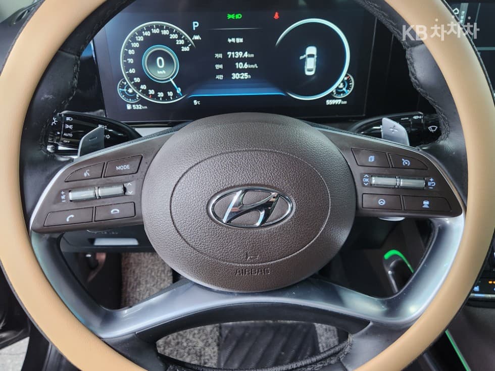 Хюндай The New (фейслифт) Grandeur (Azera)2.5 Exclusive - 17