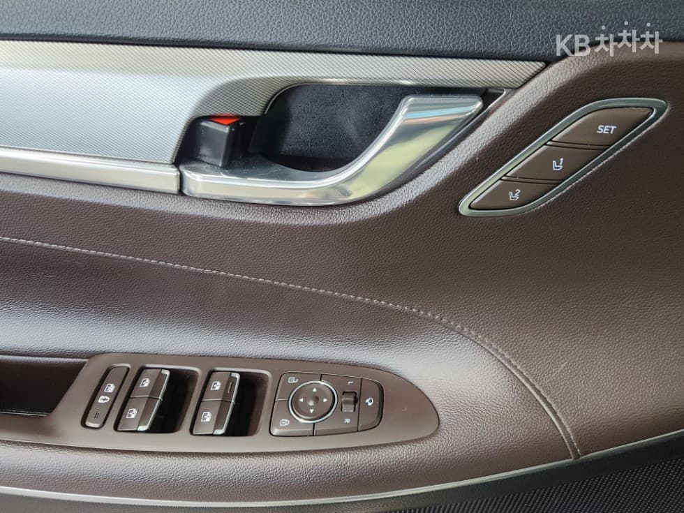 Хюндай The New (фейслифт) Grandeur (Azera)2.5 Exclusive - 19