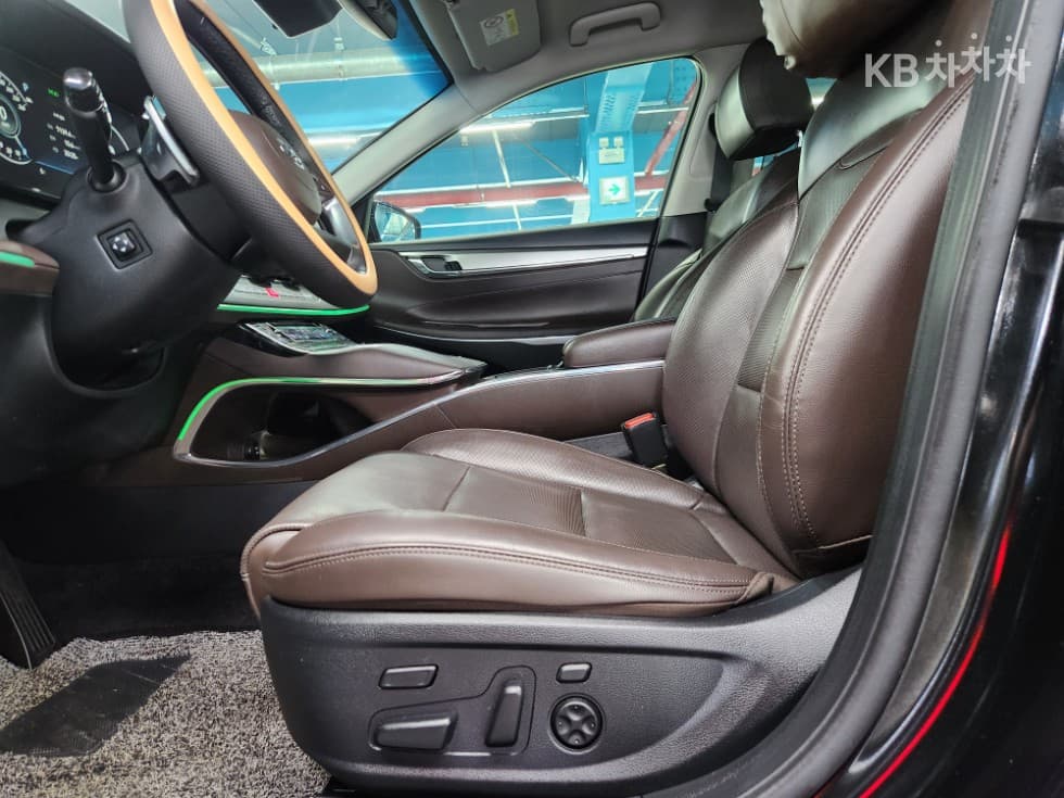 Хюндай The New (фейслифт) Grandeur (Azera)2.5 Exclusive - 21