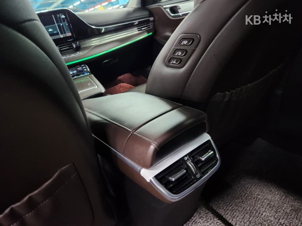 Хюндай The New (фейслифт) Grandeur (Azera)2.5 Exclusive - 23