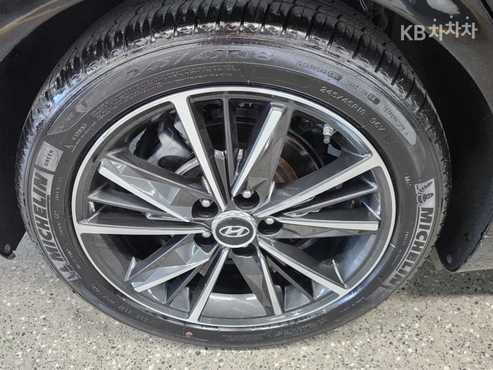 Хюндай The New (фейслифт) Grandeur (Azera)2.5 Exclusive - 26