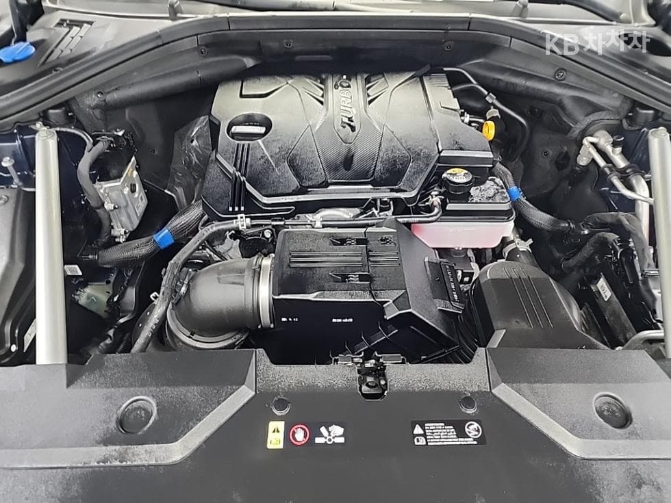 Дженезис GV70Бензин 2.5T 스포츠패키지 2WD - 21