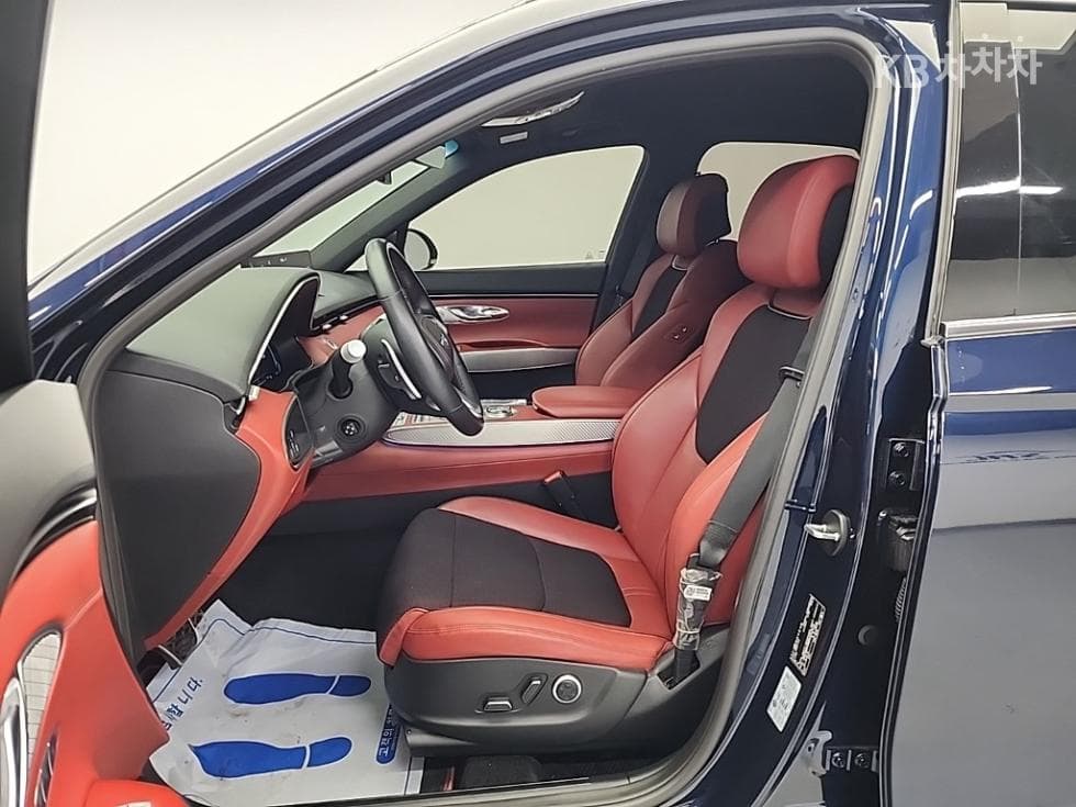 Дженезис GV70Бензин 2.5T 스포츠패키지 2WD - 11
