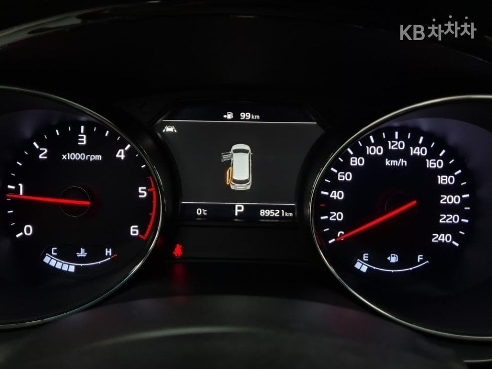 Киа The New (фейслифт) Канивал7-местен (Лимузин) 2.2 Дизел Лимузин President - 6