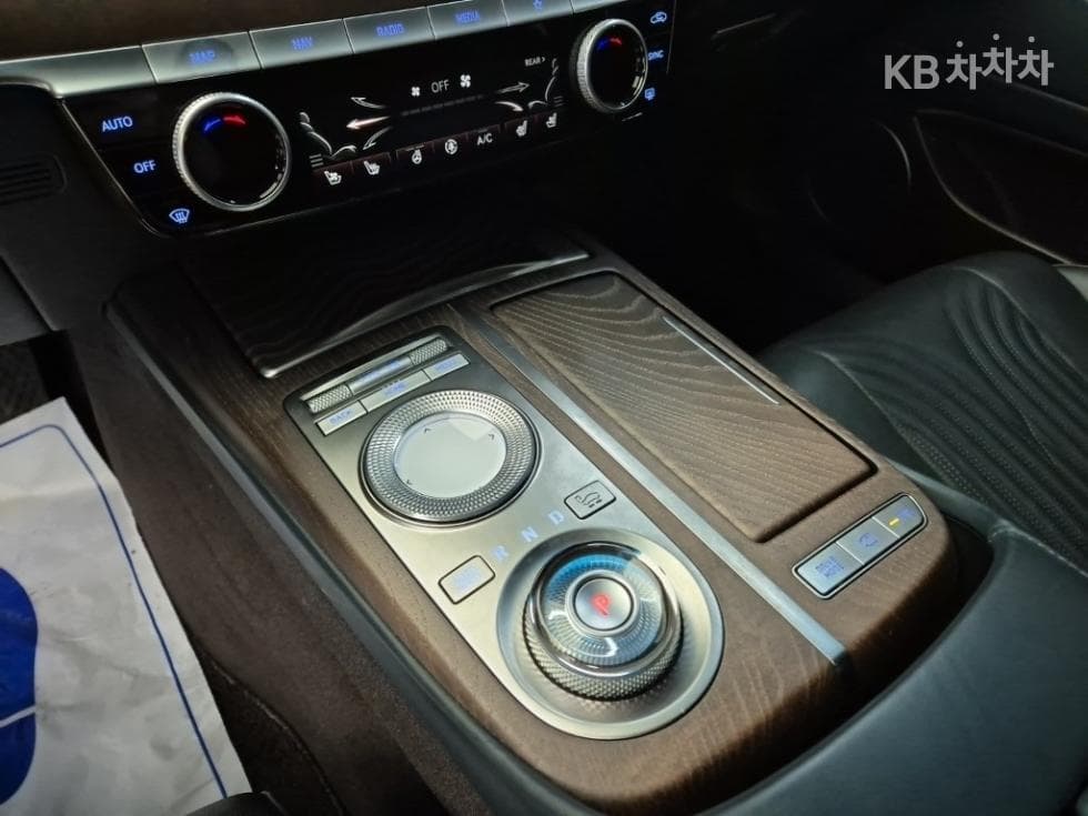 Genesis G80(RG3)2.2 VGT 2WD - 8