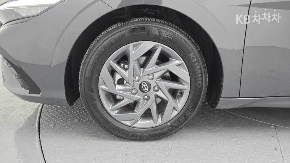 Хюндай The New (фейслифт) Avante (Elantra) Хибрид (CN7)1.6 HEV Modern - 6