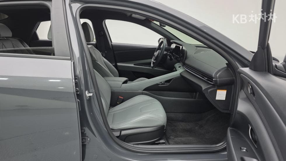 Хюндай The New (фейслифт) Avante (Elantra) Хибрид (CN7)1.6 HEV Modern - 7