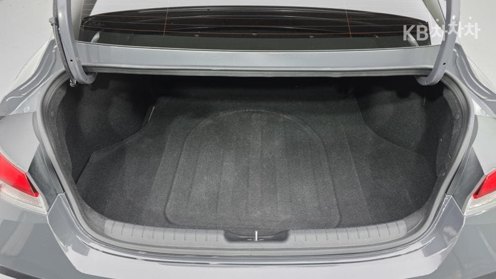 Хюндай The New (фейслифт) Avante (Elantra) Хибрид (CN7)1.6 HEV Modern - 12