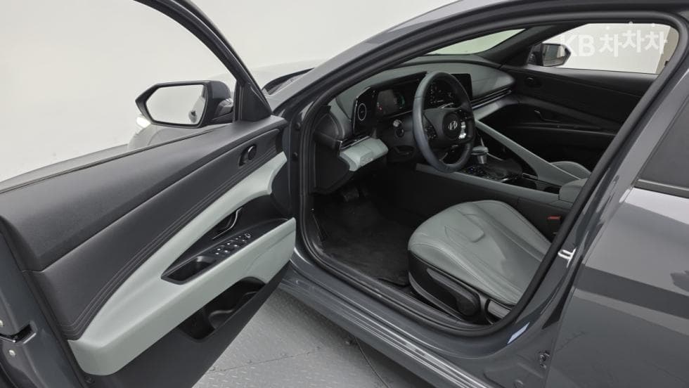 Хюндай The New (фейслифт) Avante (Elantra) Хибрид (CN7)1.6 HEV Modern - 13