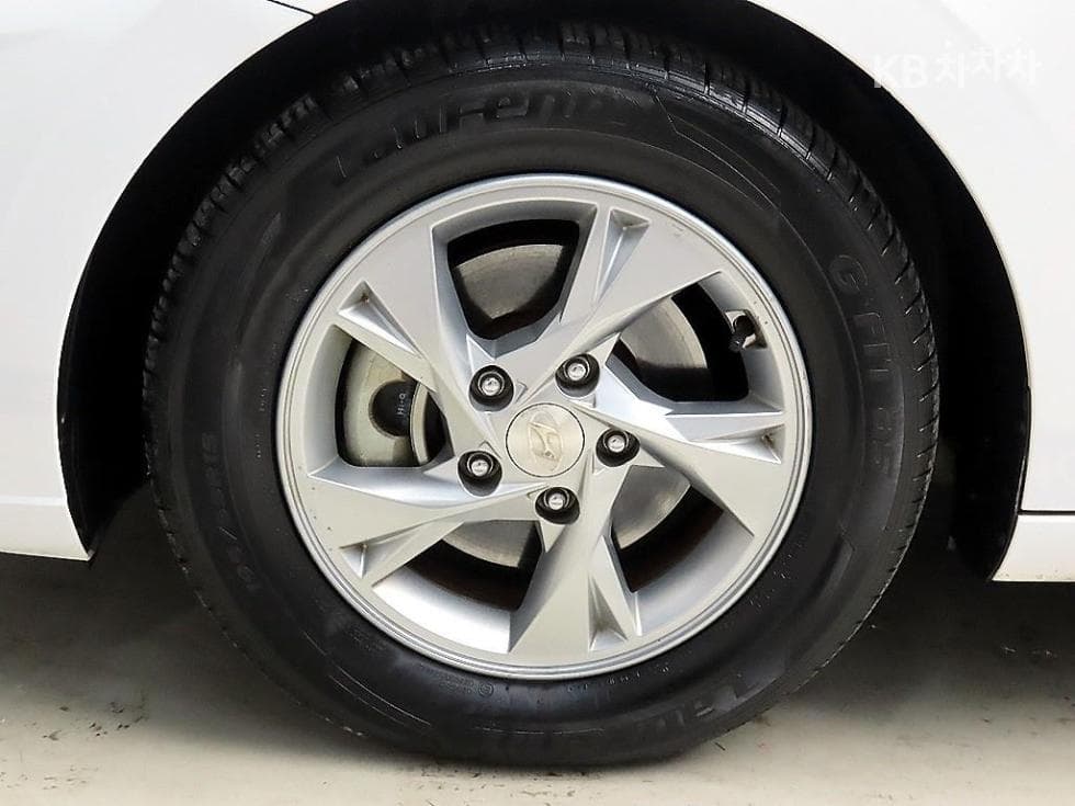 Хюндай All New Avante (Elantra)(CN7)1.6 Бензин Modern - 20