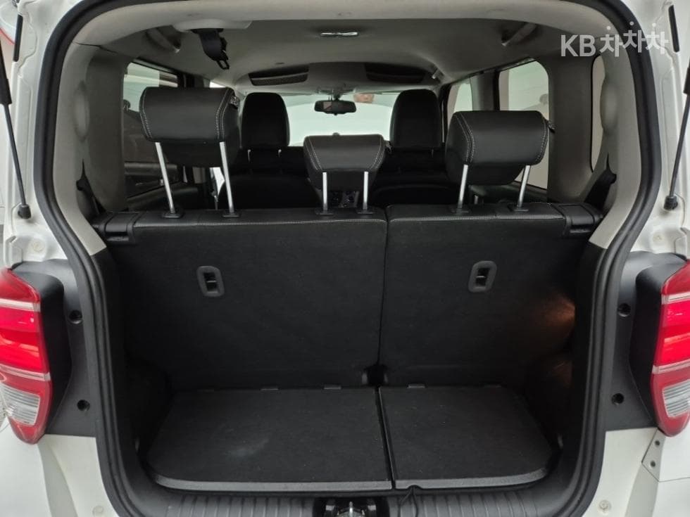 Kia The New (facelift) Ray (van)1.0 Gasoline Prestige - 18