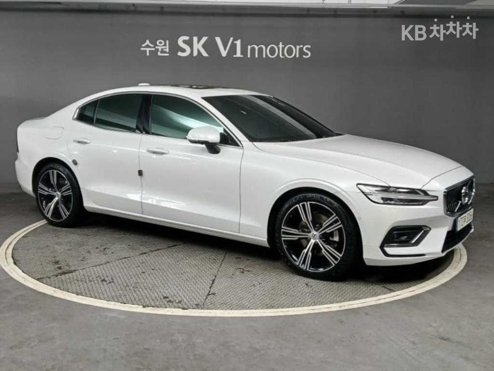 Volvo S60 3rd Gen2.0 B5 Inscription - 2