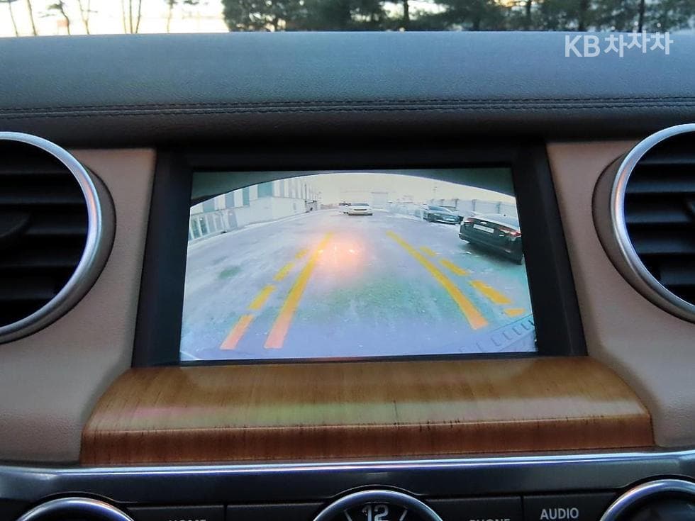 Land Rover 디스커버리43.0 SDV6 SE - 14