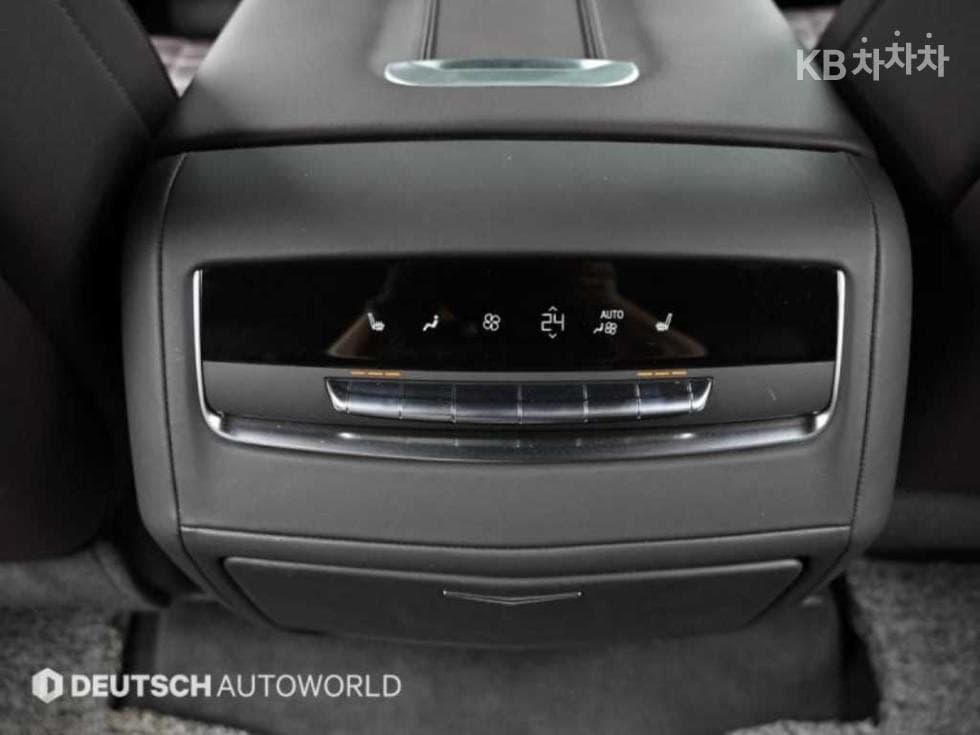 캐딜락 ESCALADE(5세대)6.2 V8 ESV Premium Luxury Platinum - 16