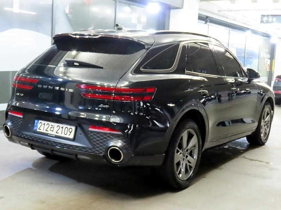 Genesis GV70Gasoline 2.5T AWD - 4