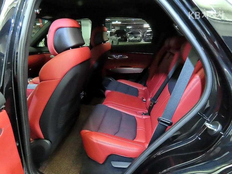 Genesis GV70Gasoline 2.5T AWD - 7