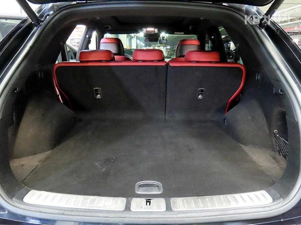 Genesis GV70Gasoline 2.5T AWD - 17