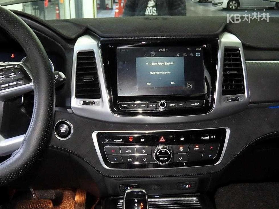 KG Mobility All New Rexton2.2 4WD 더 블랙 - 11