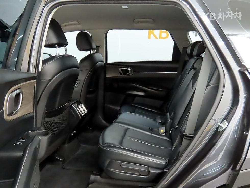 Киа Sorento 4-то поколение2.2 Дизел 4x4 Престиж - 6