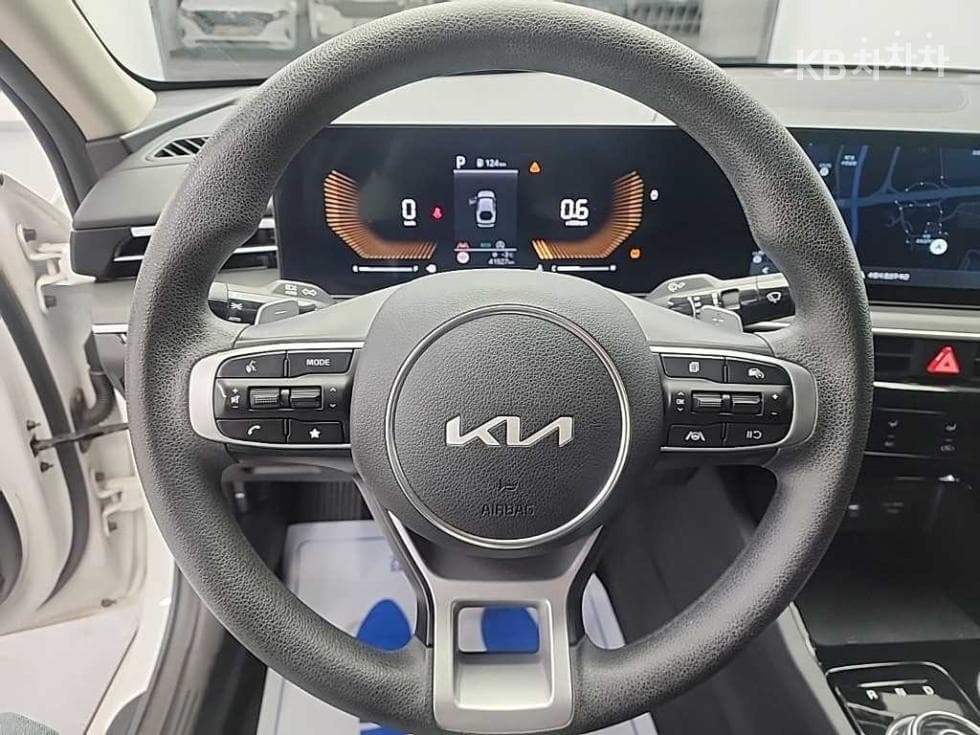 Киа The New (фейслифт) K5 3-토 поколение2.0 Бензин Престиж - 9