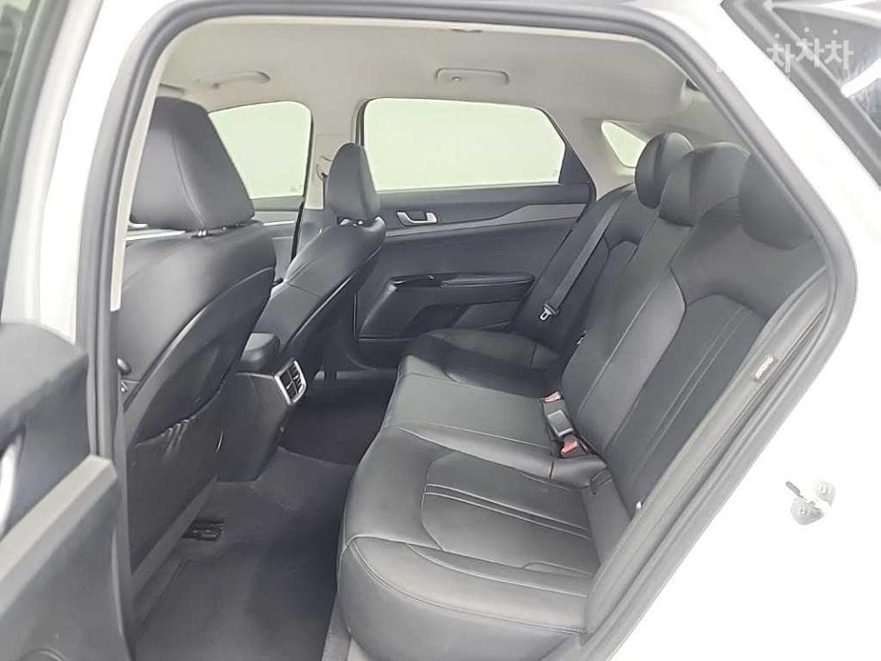 Киа The New (фейслифт) K5 3-토 поколение2.0 Бензин Престиж - 12