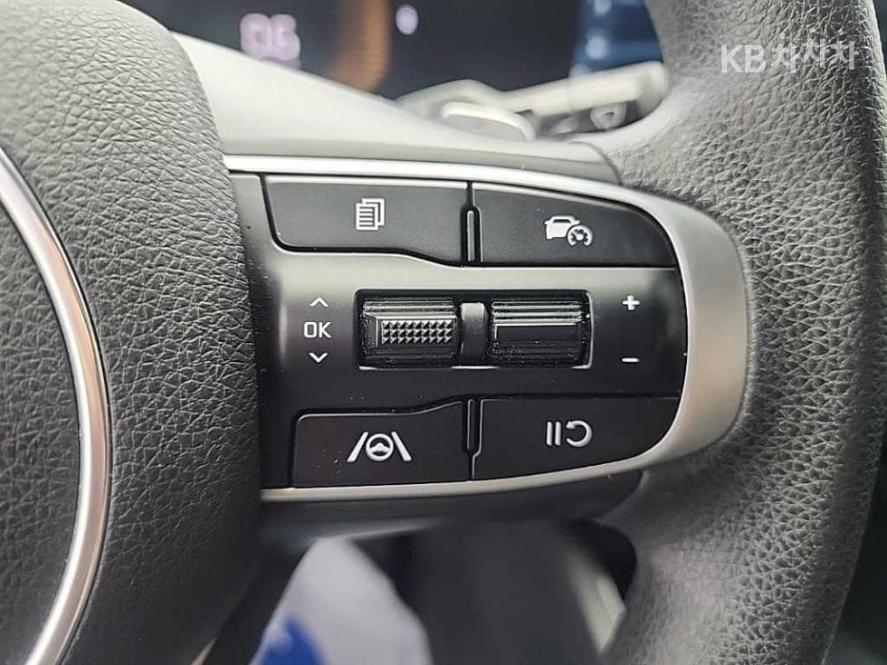 Киа The New (фейслифт) K5 3-토 поколение2.0 Бензин Престиж - 16