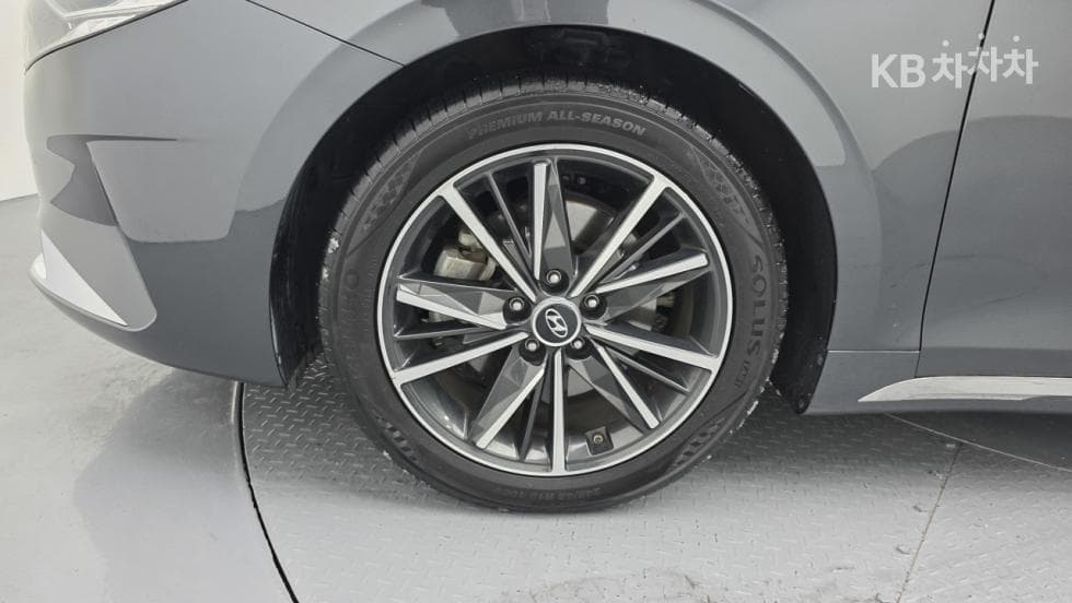 Хюндай The New (фейслифт) Grandeur (Azera)2.5 Exclusive - 6