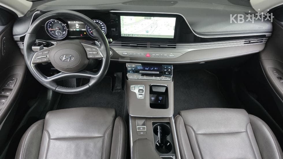 Хюндай The New (фейслифт) Grandeur (Azera)2.5 Exclusive - 10