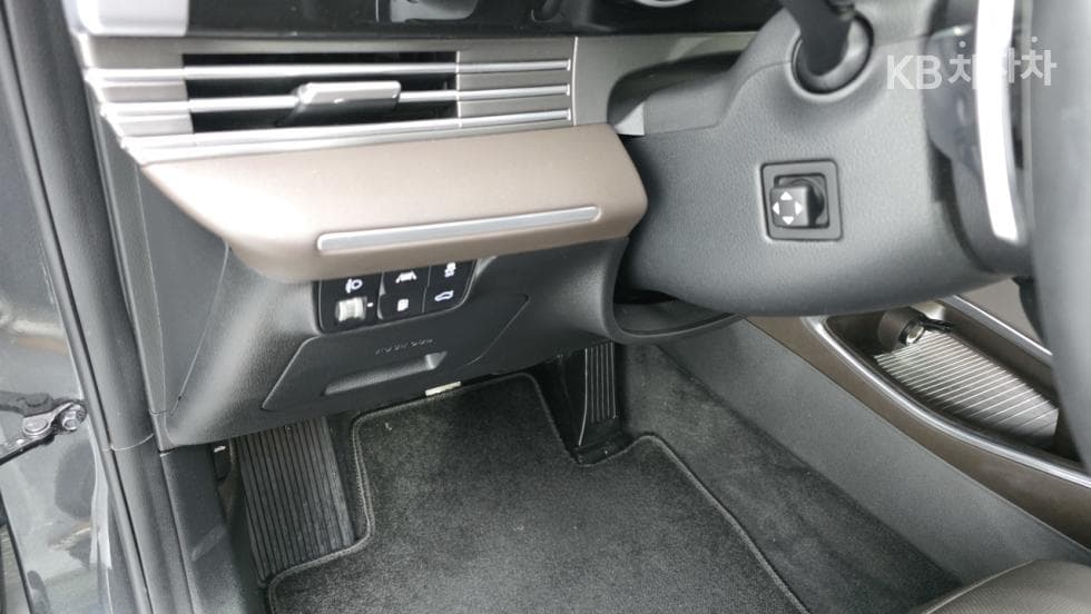 Хюндай The New (фейслифт) Grandeur (Azera)2.5 Exclusive - 17