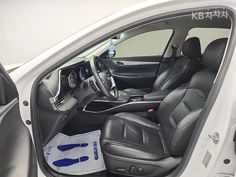 Хюндай The New (фейслифт) Grandeur (Azera)2.5 Premium - 11