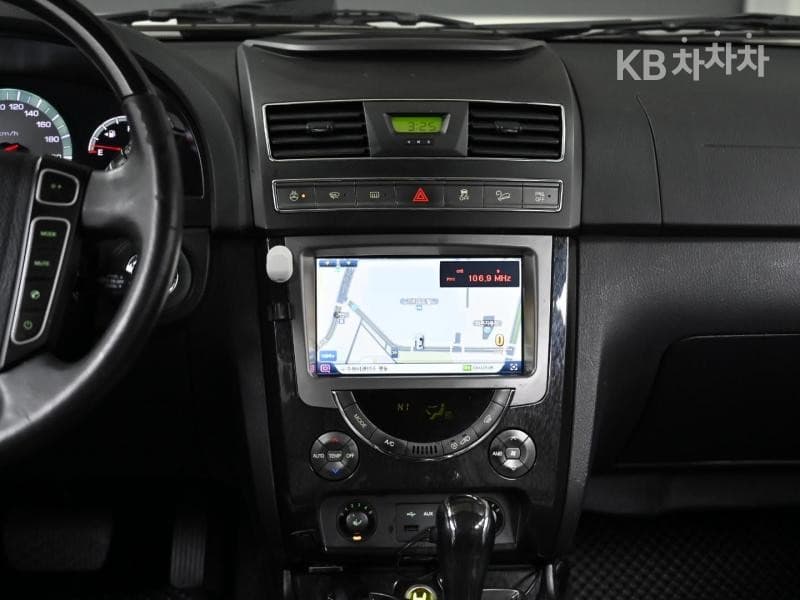 КейДжи Мобилити RextonW5-местен 4x4 Noblesse - 14