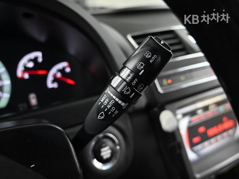 КейДжи Мобилити RextonW5-местен 4x4 Noblesse - 17