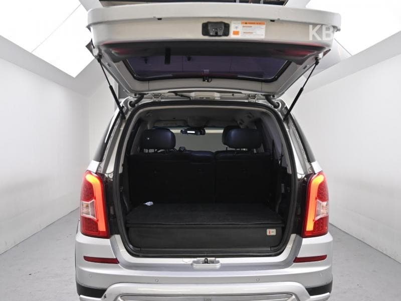 КейДжи Мобилити RextonW5-местен 4x4 Noblesse - 20