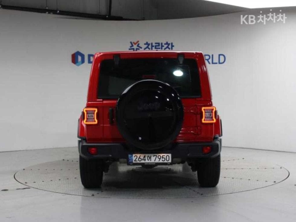 지프 랭글러 (JL)2.0 오버랜드 4도어 파워Товарна надстройка Стандартен - 4