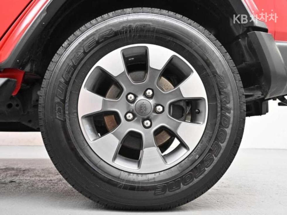 지프 랭글러 (JL)2.0 오버랜드 4도어 파워Товарна надстройка Стандартен - 5