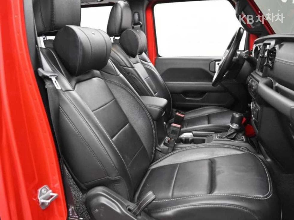 지프 랭글러 (JL)2.0 오버랜드 4도어 파워Товарна надстройка Стандартен - 10