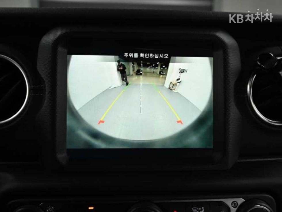 지프 랭글러 (JL)2.0 오버랜드 4도어 파워Товарна надстройка Стандартен - 15